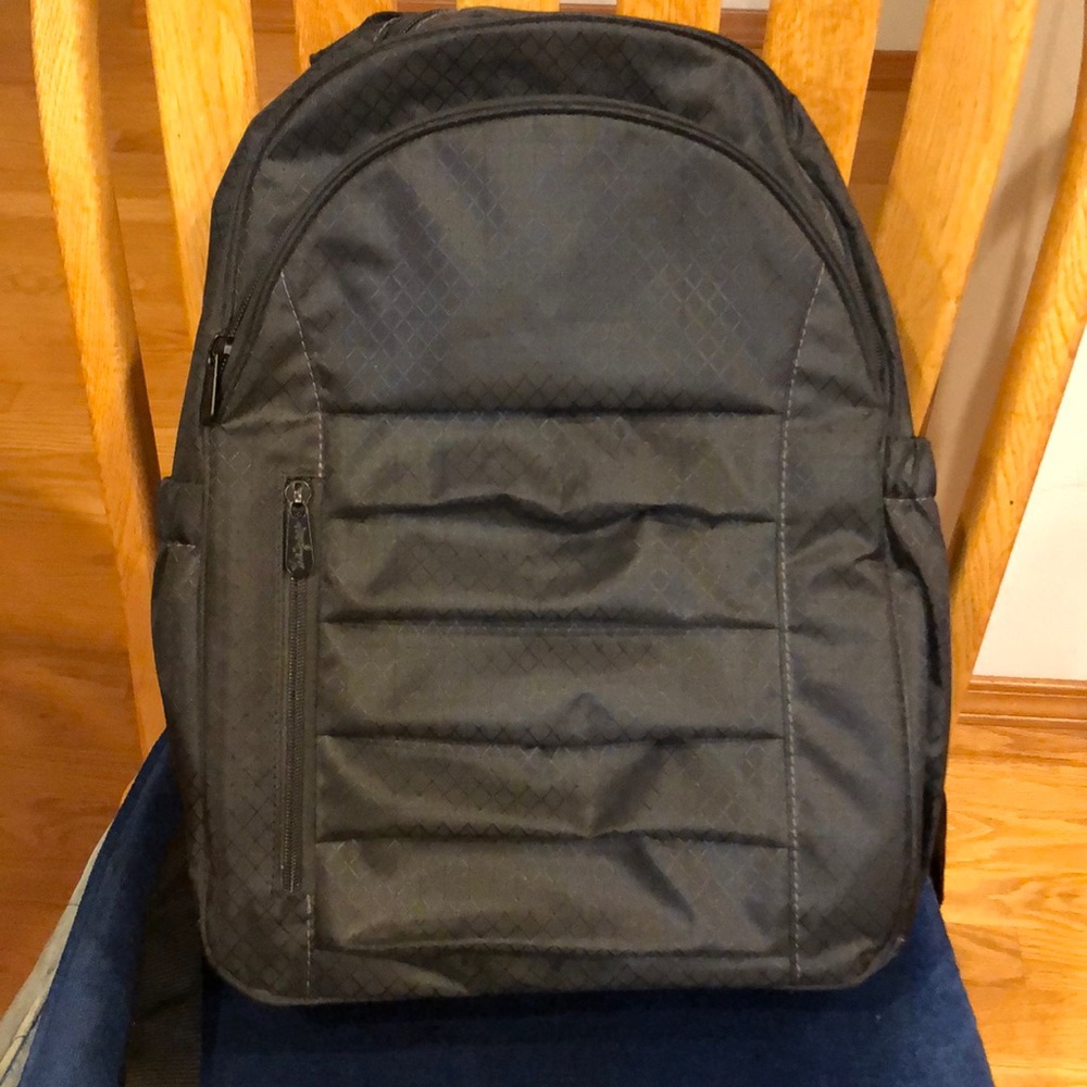 Thirty-One Her Deluxe Backpack and crossbody
